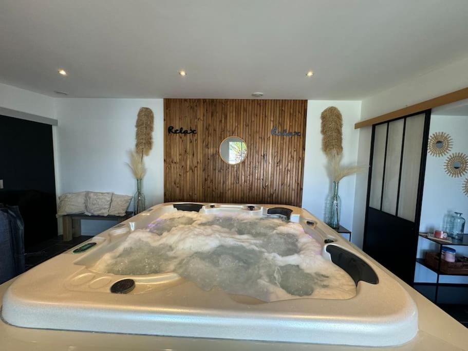 Maison Spacieuse Spa & Jardin Breszt Kültér fotó